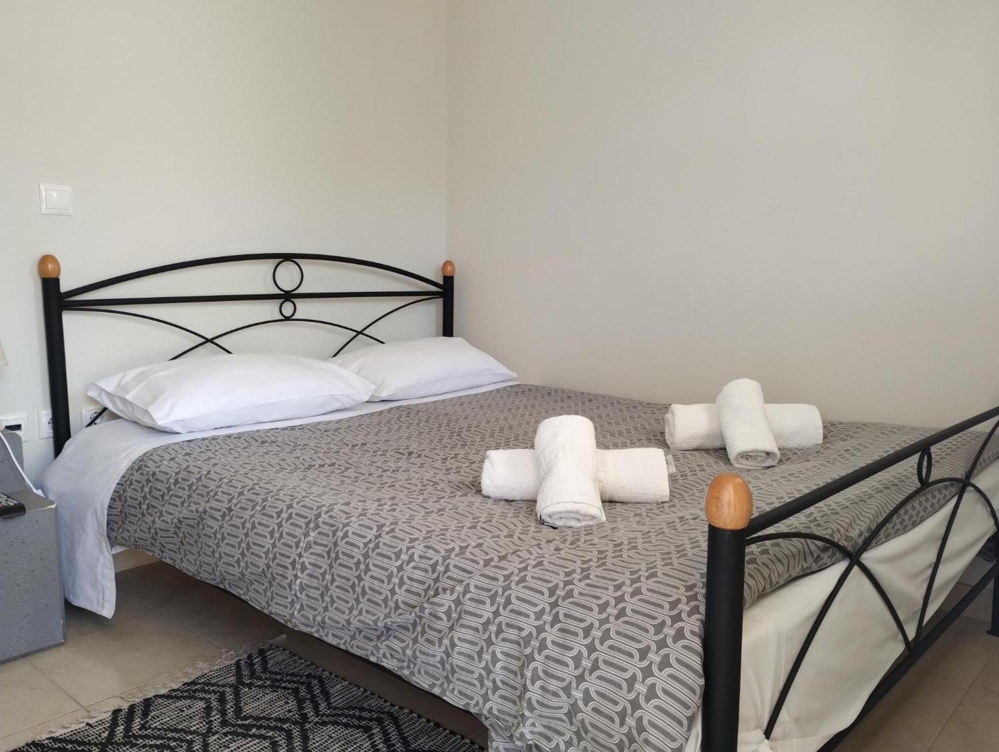 Kalamata Beach Maisonette Eksteriør billede